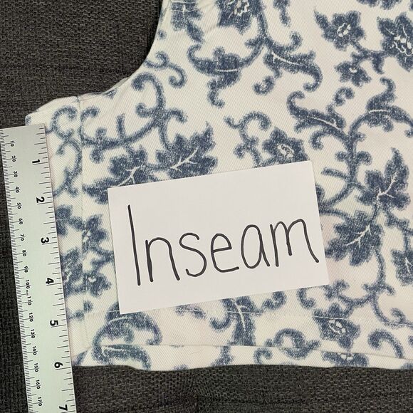 NEW LRL Lauren Jeans Co Ralph‎ White Denim Shorts Blue Floral Vine Sz 14 Vintage - Picture 5 of 9